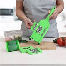 Rallador con diferentes cuchillas ⚡